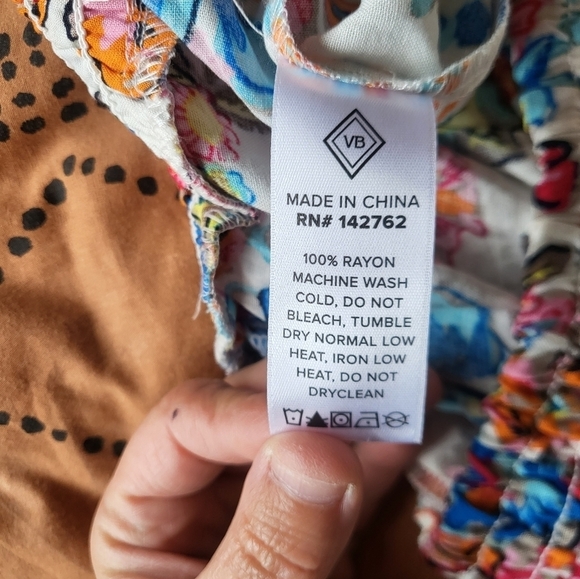 NWT Vera Bradley Pretty Poises Pants Small - Picture 8 of 14